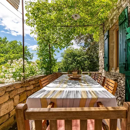 Mas Du Bassac Holiday home Saint-Andre-de-Roquepertuis